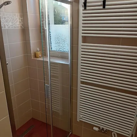 公寓 Na Lestine Příbram